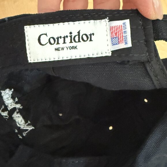 CORRIDOR NEW YORK NEW YORK CAP - BLACK - OS - Picture 4 of 5